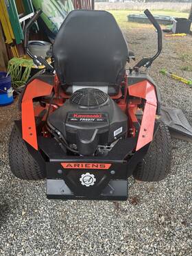 918005 Ariens Ikon 52 Inch 23hp Kawasaki Zero Turn Mower 918005. Only 23 Hours