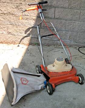 8021 Black Decker And No. - 18 Inch Duel Blade Electric Mower With Magnesium Deck