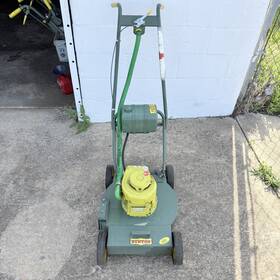 C18-35thx Bunton Vintage Lawn Mower - Tecumseh Engine 12 Gauge Steel Deck