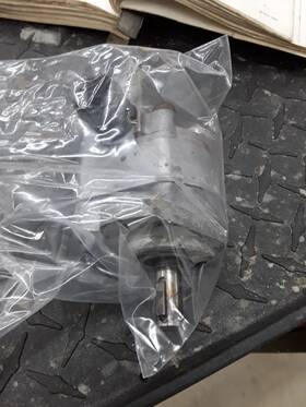 Case Ingersoll C24828 Used Hydraulic Pump 9/16 Inch Shaft 200/400