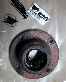 C40955 Case Ingersoll Used Outboard Spindle Housing For 60 Inch Mower Deck