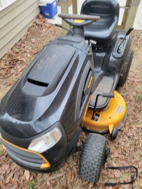 4380 Craftsman 247.20 Poulan Pro 7800 Ride On Mower Shed Kept Black And Yellow Paint Very Clean