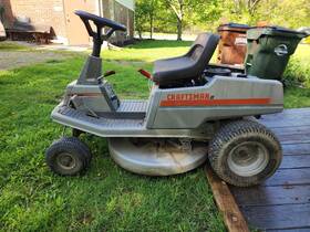 502.255060 Craftsman 10 Hp. 5 Speed 30 Inch Electric Start Riding Mower