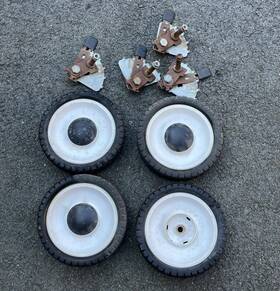 532077400 Craftsman Wheel Assembly And Hub Caps 151157 77400 Brackets