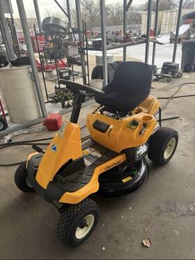 13a726jd056 Cub Cadet Riding Lawn Mower Yellow/black 2017