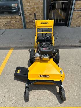 Dxgmw33344r Dewalt Local Pickup Only 344cc Gas Zero Turn Mower Kr Ppg000518