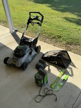 Lm2135sp-fc Ego Select Cut 56v Cordless Lawn Mower - W Blades And Charger