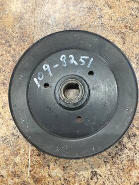 109-8251 Exmark Pulley