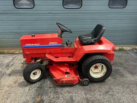 8199-kt Gravely Professional Gas Powered Lawn Tractor 19 Hp