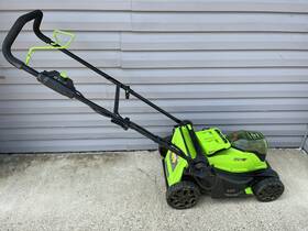 Lme472 Greenworks Lawn Mower 48-volt 14-in Cordless Push