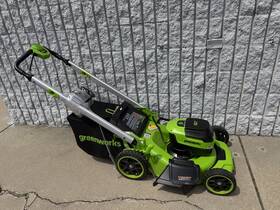 M060l518 Greenworks Lawn Mower