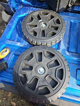 R0200744-00 Greenworks Greenworks10 Inch Self Propelled Mower Drive Wheel Tires With Gear Bearing