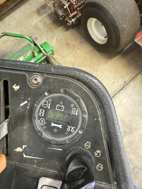 3200b John Deere Greens Mower