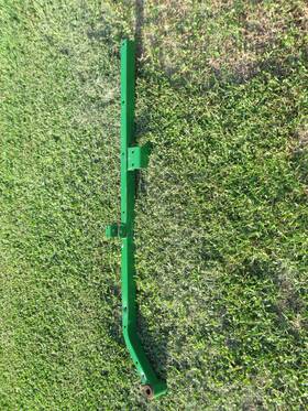 Am137183 John Deere Z225 Right Frame Rail