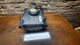 Auc17473 John Deere Fuel Tank D100