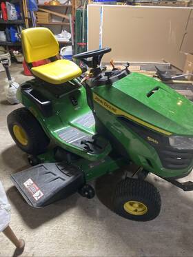 Deere-s140-48in John Deere Deere-s140-48 Inch 22 Hp-v-twin Gas Hydrostatic Riding Lawn Mower 12 Hrs Use