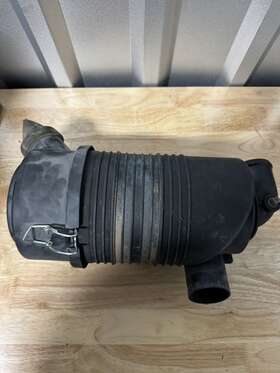 11010-7028 Kawasaki Air Filter Case