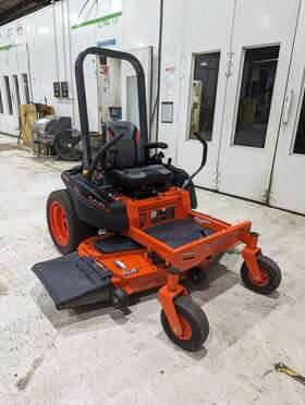 Z251kh-54 Kubota 2022 Zero-turn Ride-on Lawn Mower - 54 Inch Deck New Condition