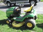 L-111 John Deere Low Hours Lawn Tractor Mower Briggs Bagger