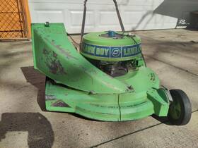 7219 Lawn-boy Vintage Outboard Marine 2 Cycle Mower