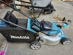 Xml03z Makita Xml03 36v Electric Lawn Mower 18 Inch Cordless Batteries And Charger Included