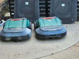 Rs630 Robomow 2 Units With Accessories And Extra Batterhy