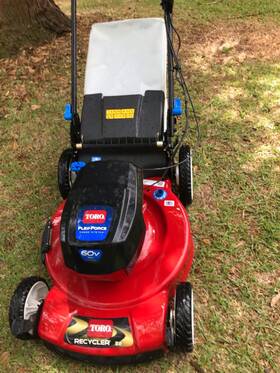 20363 Toro 22 Inch Mower Flex Force With Battery And Charger/excellent Condition