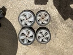 Troy-bilt Briggs & Stratton 21"CUT 140CC 550EX Push Mower Set Of Wheels. Fixed Price $25.00.