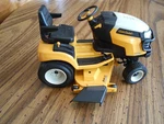 1/16 Cub Cadet Gtx 2154 Le Diecast Garden Tractor 50TH Anniversary New In Box. Fixed Price $80.00.